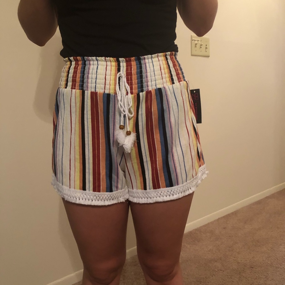 No boundaries shorts